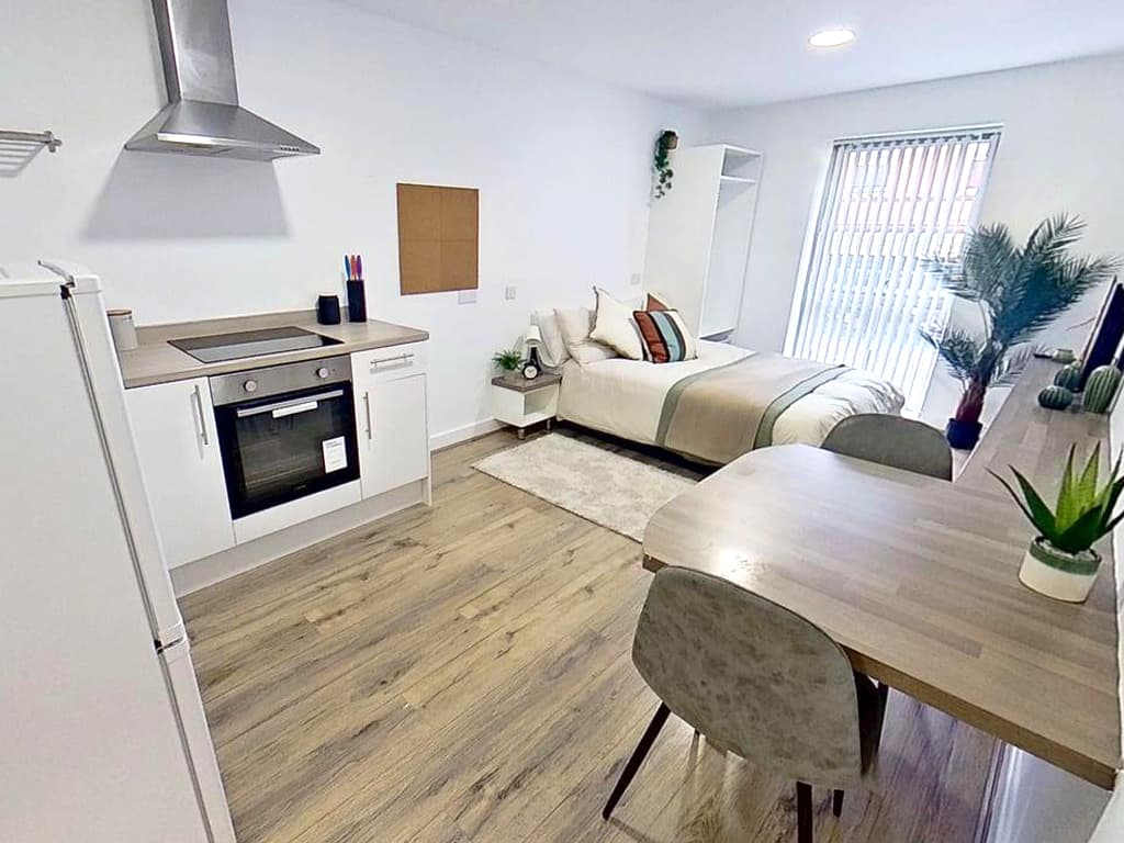 Classic Studio, Clare Court, Nottingham - view 1