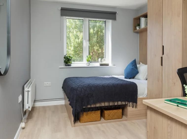 Ensuite, St Peter's Court, Nottingham - view 1