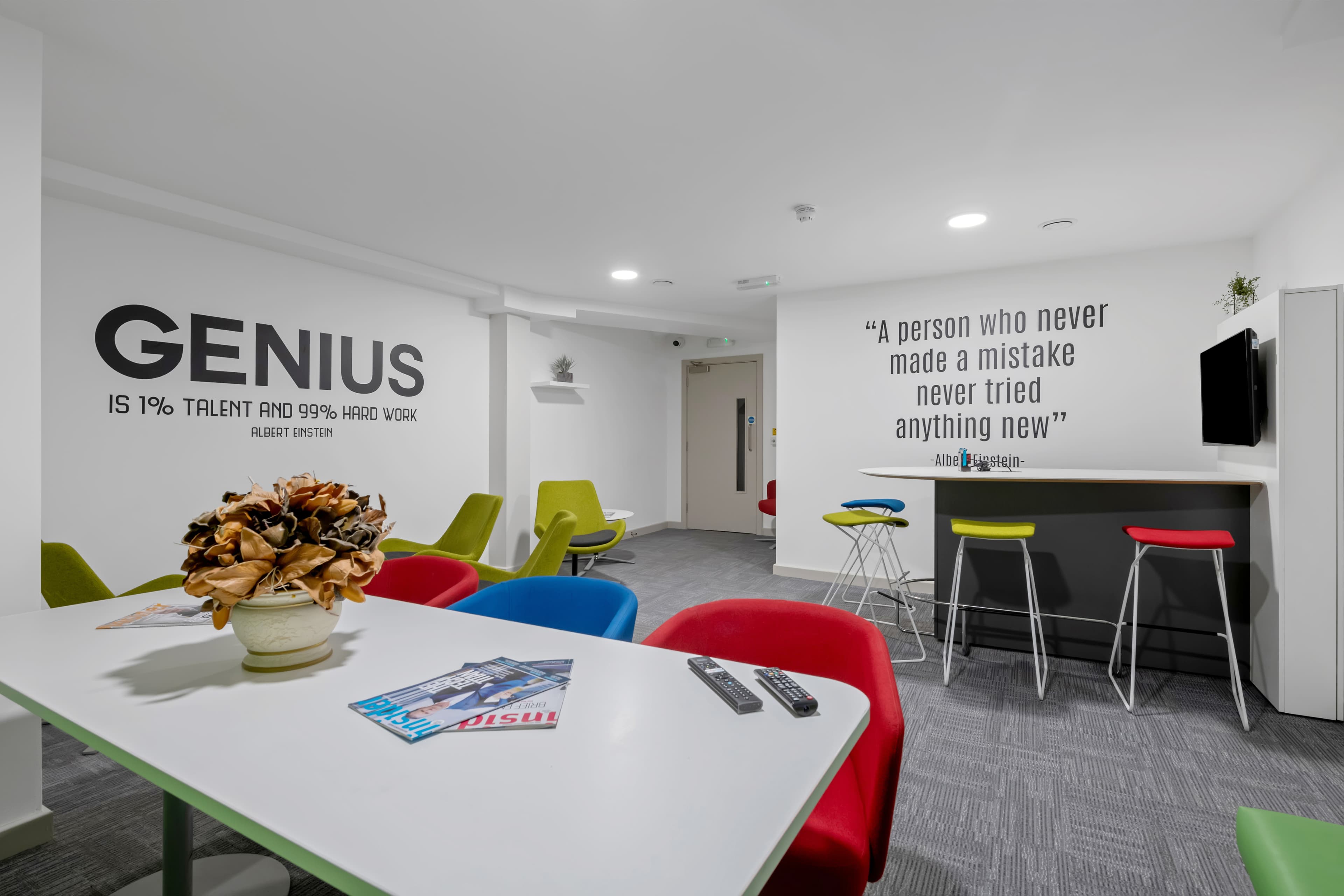 Premium Studio, Victoria House City Nest Student Living, Derby - view 6